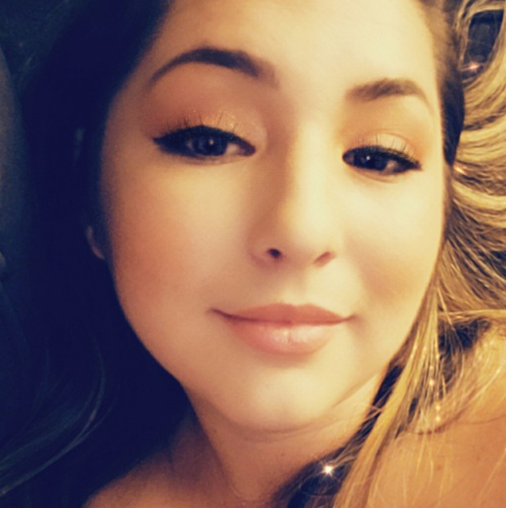 Meet your Posher, Aviana